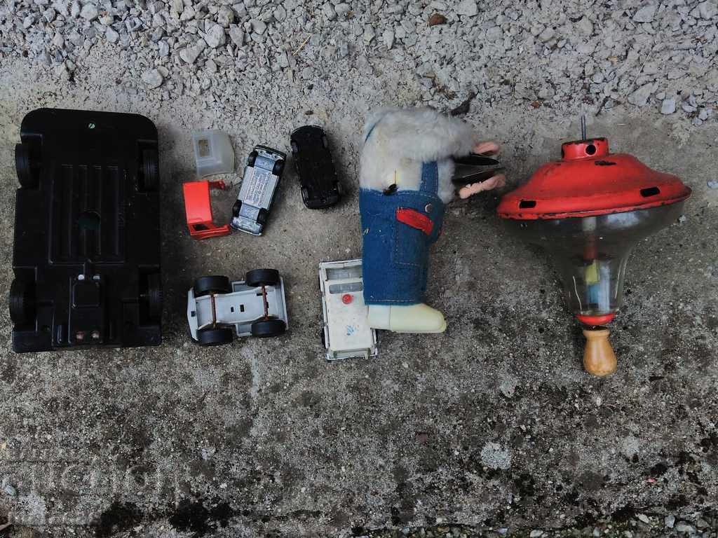 Lot of old toys and parts with price 21.00 BGN | € 10.74 Lot of old toys and parts with price 21.00 BGN | € 10.74