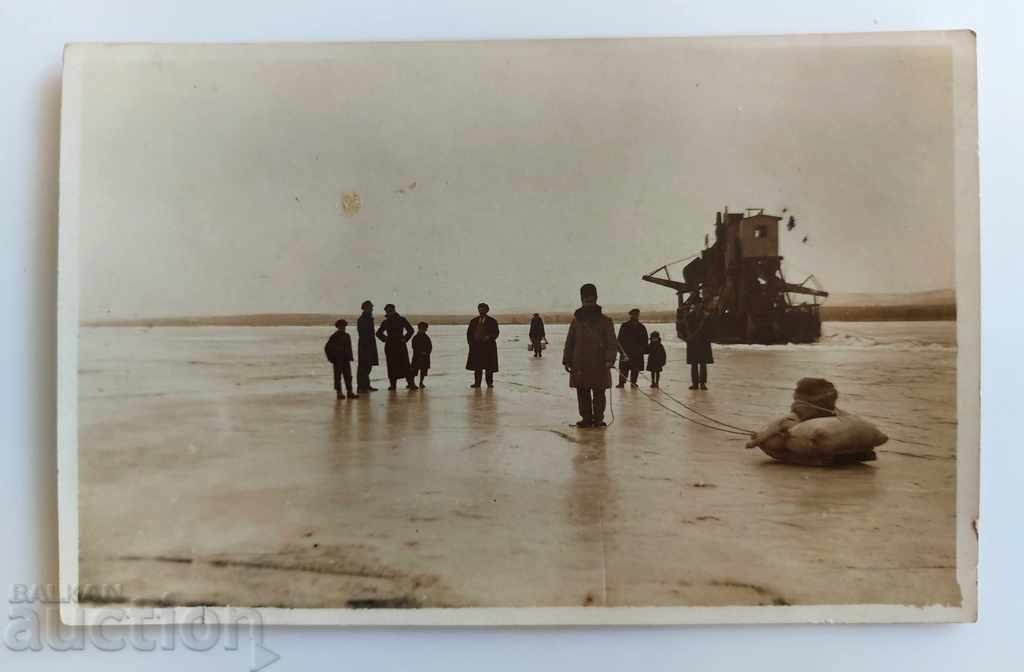 BLACK SEA FROZEN OLD PHOTO - 5 BLACK SEA FROZEN OLD PHOTO - 5