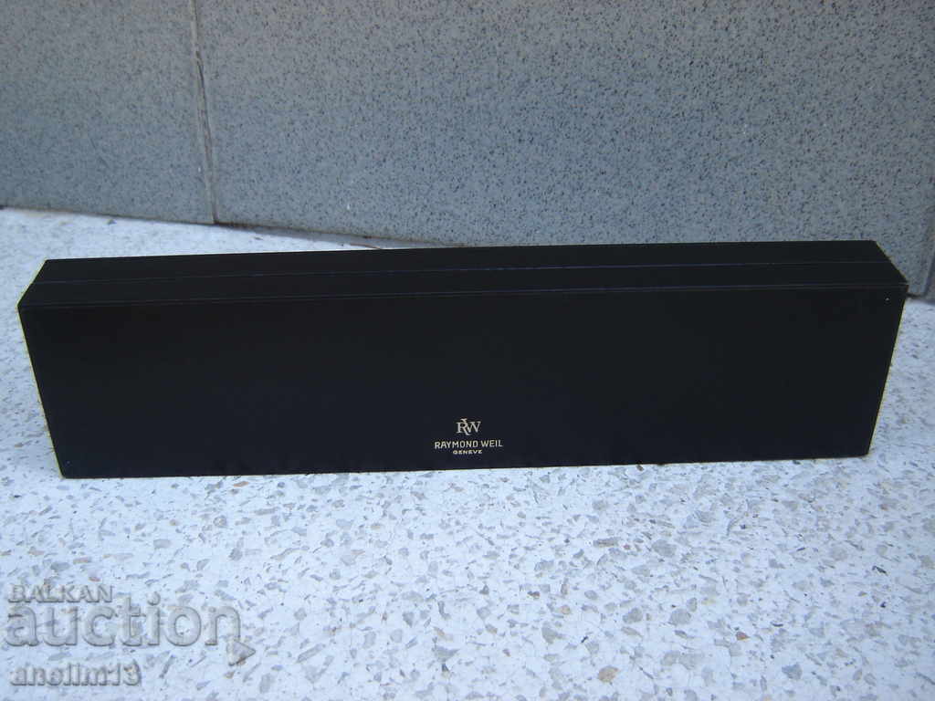 Auction RAYMOND WEIL CLUTCH BOX Auction RAYMOND WEIL CLUTCH BOX