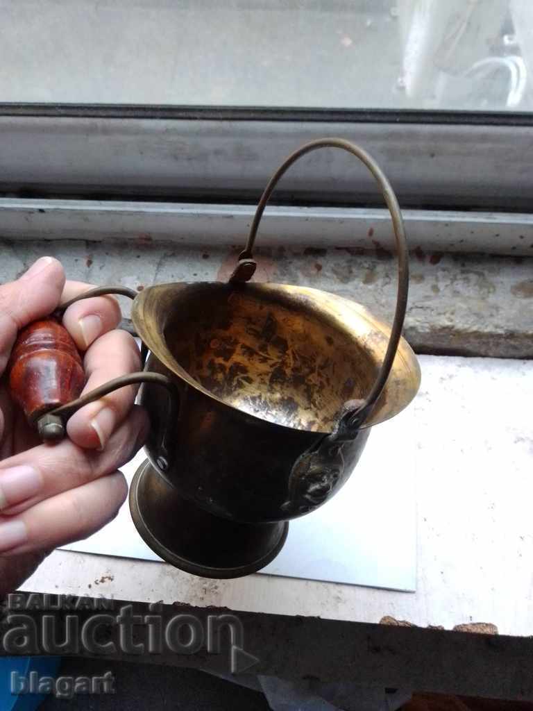 bronze vessel with a lion's head with price 35.00 BGN | € 17.90 bronze vessel with a lion's head with price 35.00 BGN | € 17.90