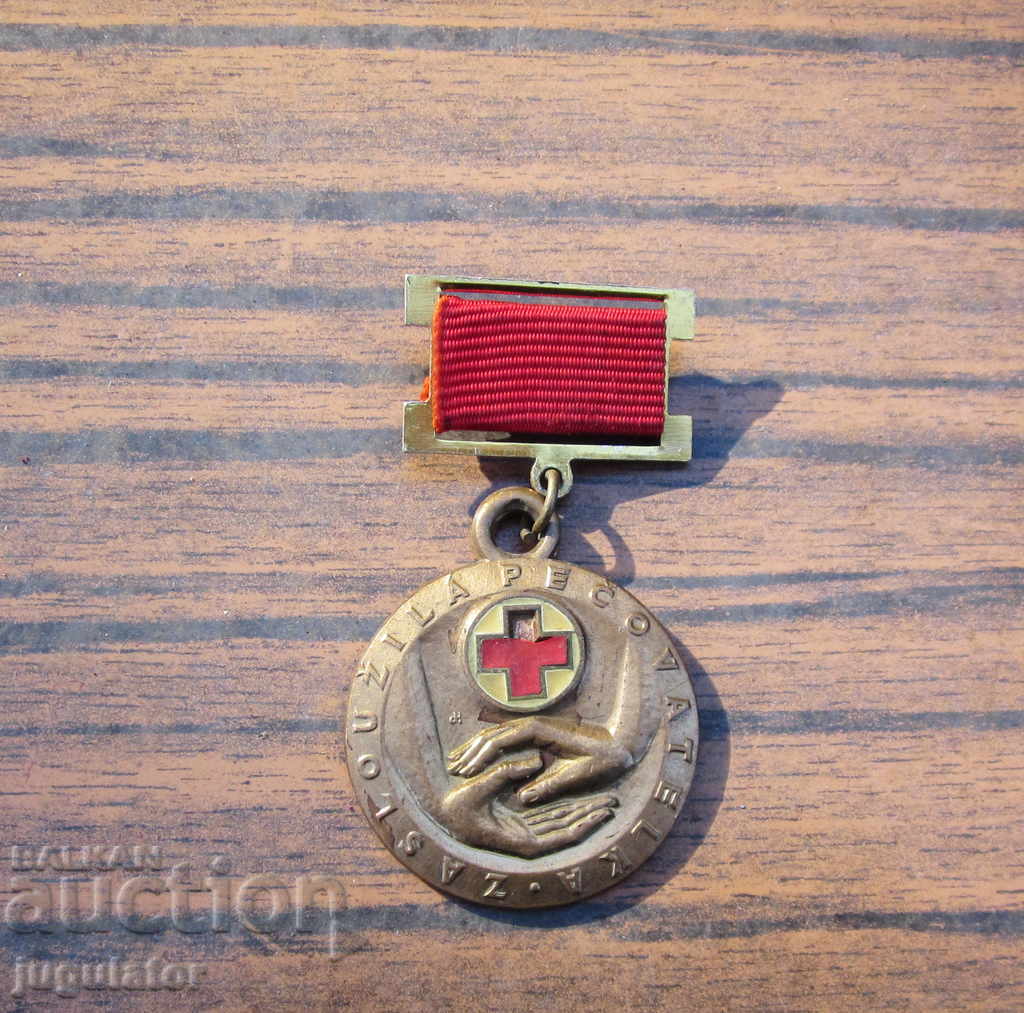 παλιό μετάλλιο του Ερυθρού Σταυρού της Τσεχίας