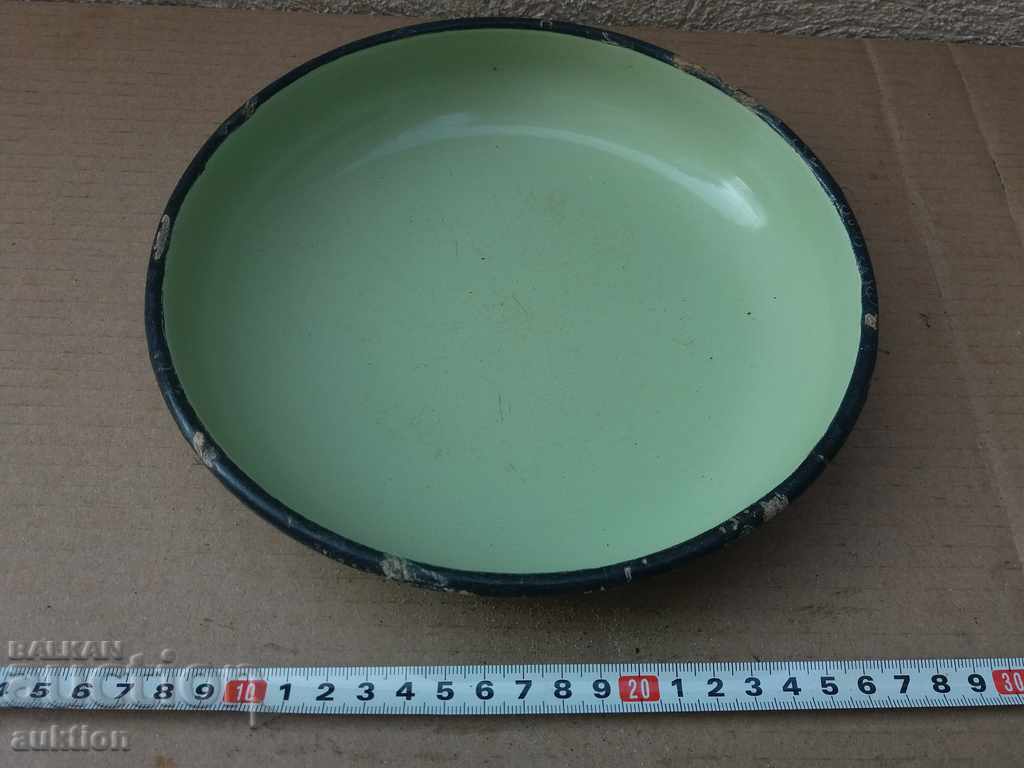 Auction Soc. enameled small tray, tray for cuties, pizzas, etc. Auction Soc. enameled small tray, tray for cuties, pizzas, etc.