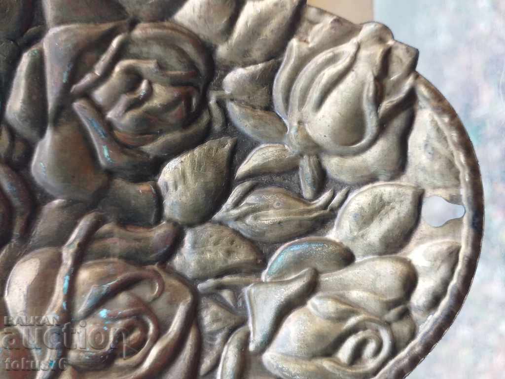 Delivery of OLD ENGLISH BRASS CANDLEHOLDER FOR WALL WITH MARKINGS - BZC Delivery of OLD ENGLISH BRASS CANDLEHOLDER FOR WALL WITH MARKINGS - BZC