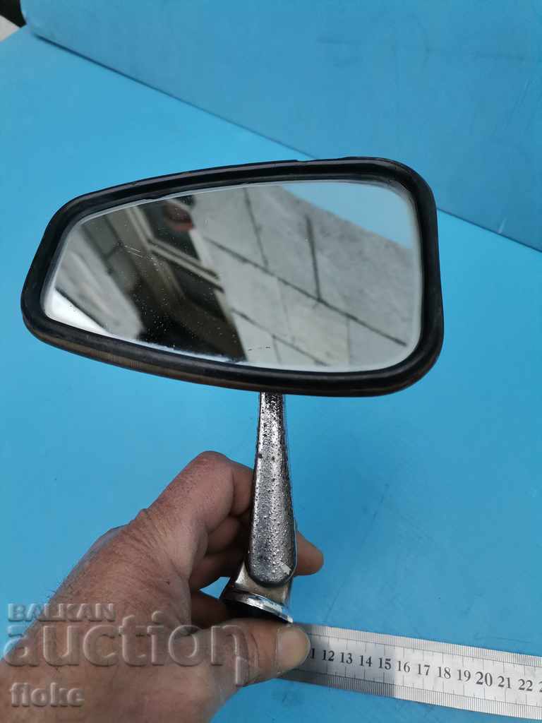 Delivery of Side mirror - retro Delivery of Side mirror - retro