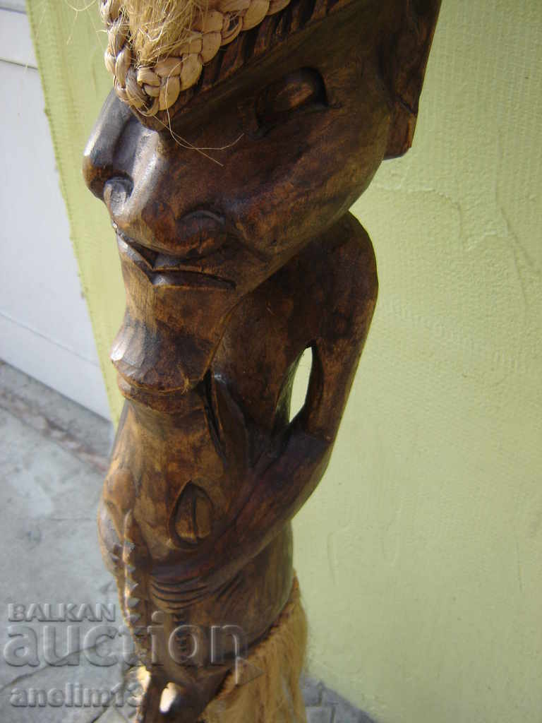 Delivery of LARGE WOODEN FIGURE STATUE Delivery of LARGE WOODEN FIGURE STATUE