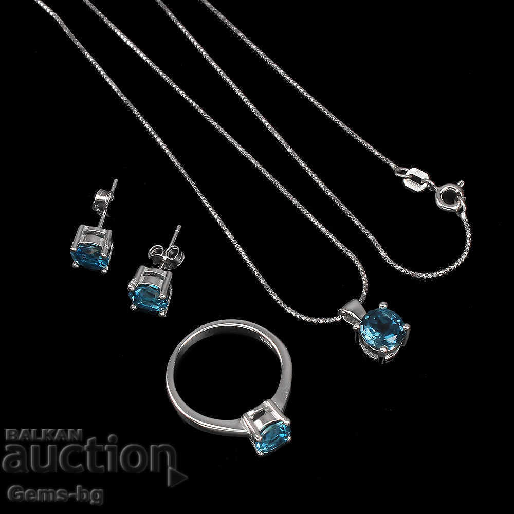 Set with natural topaz
