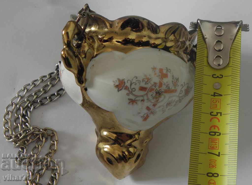 Auction Porcelain lamp Auction Porcelain lamp