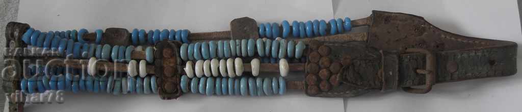 Δημοπρασία Παλιό κολιέ αλόγου-Σίντσι ενάντια στα μαθήματα Δημοπρασία Παλιό κολιέ αλόγου-Σίντσι ενάντια στα μαθήματα