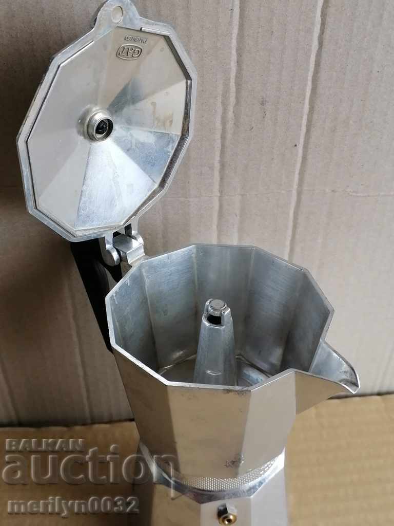Old Italian coffee maker, coffee maker, with price 45.00 BGN | € 23.01 Old Italian coffee maker, coffee maker, with price 45.00 BGN | € 23.01