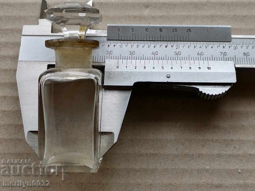 Auction Old medical bottle, bottle vial Auction Old medical bottle, bottle vial
