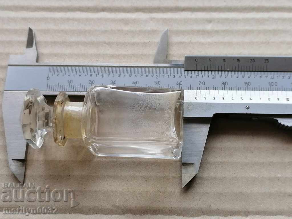 Delivery of Old medical bottle, bottle vial Delivery of Old medical bottle, bottle vial