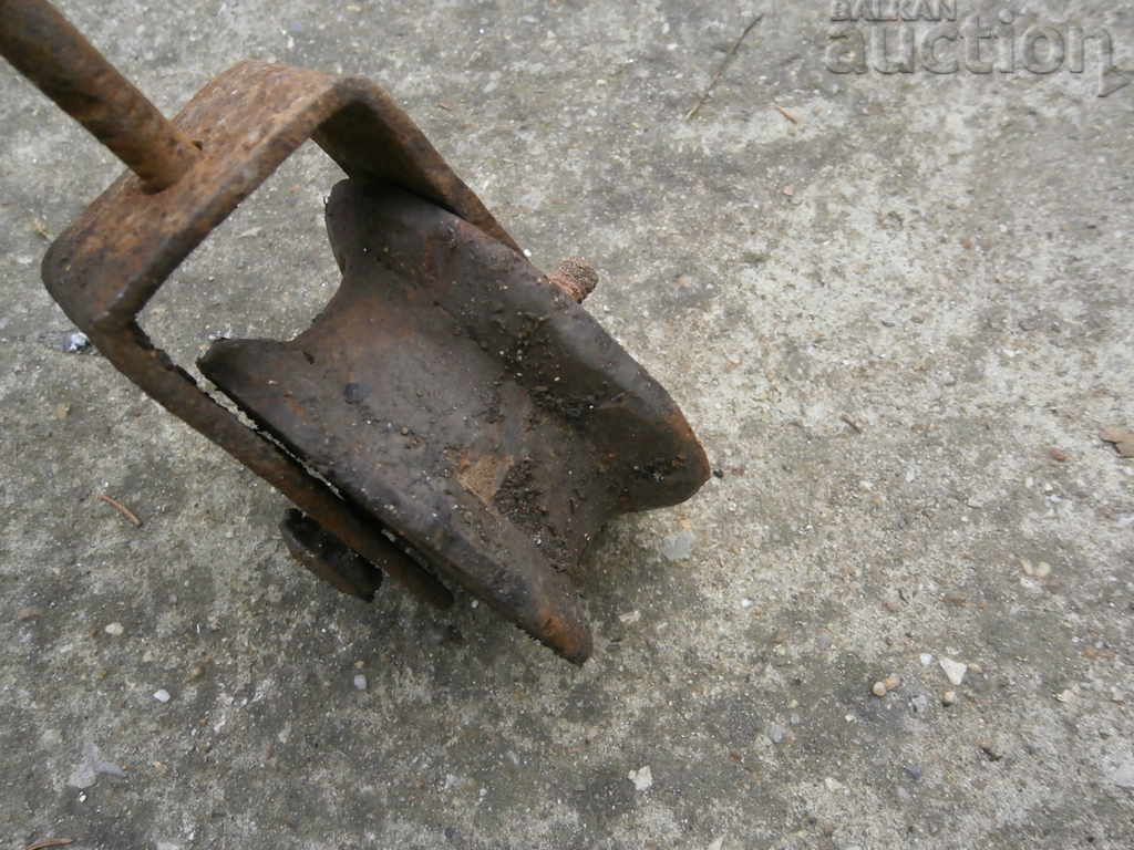 Licitație Rolă antică a mulinetei