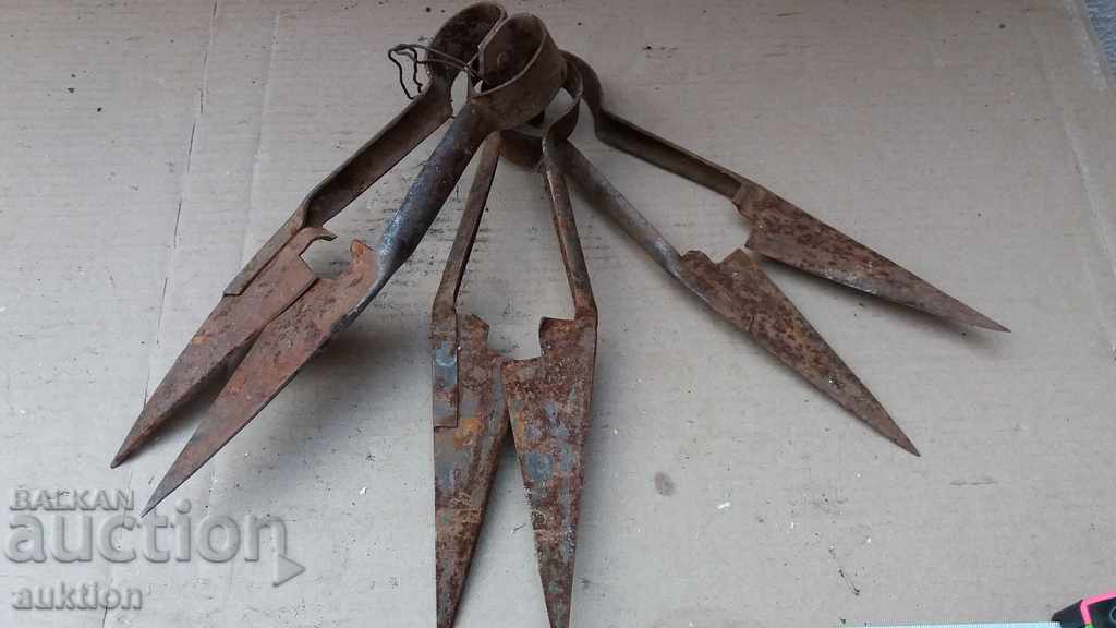 SET OF THREE PIECES 3 REVIVAL FORGED SCISSORS with price 6.99 BGN | € 3.57