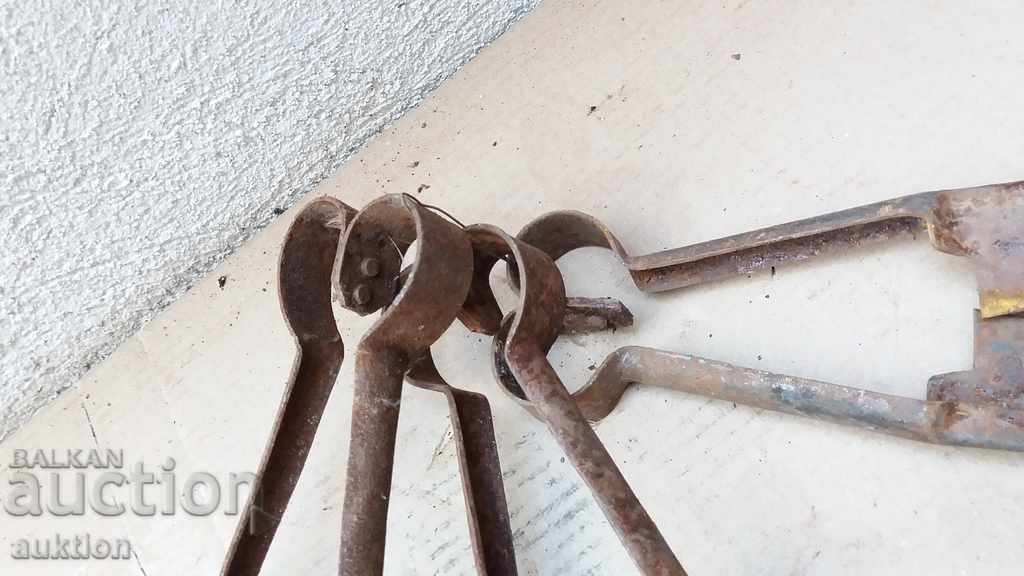 Delivery of SET OF 3 SHEARS FOR SHEARING SHEEP FORGED REVIVAL Delivery of SET OF 3 SHEARS FOR SHEARING SHEEP FORGED REVIVAL