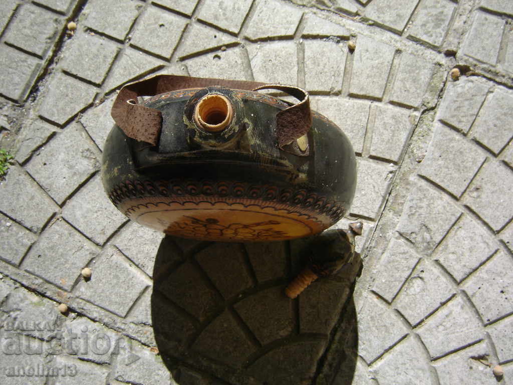 Livrarea VECHE COȘNIȚĂ DIN LEMN