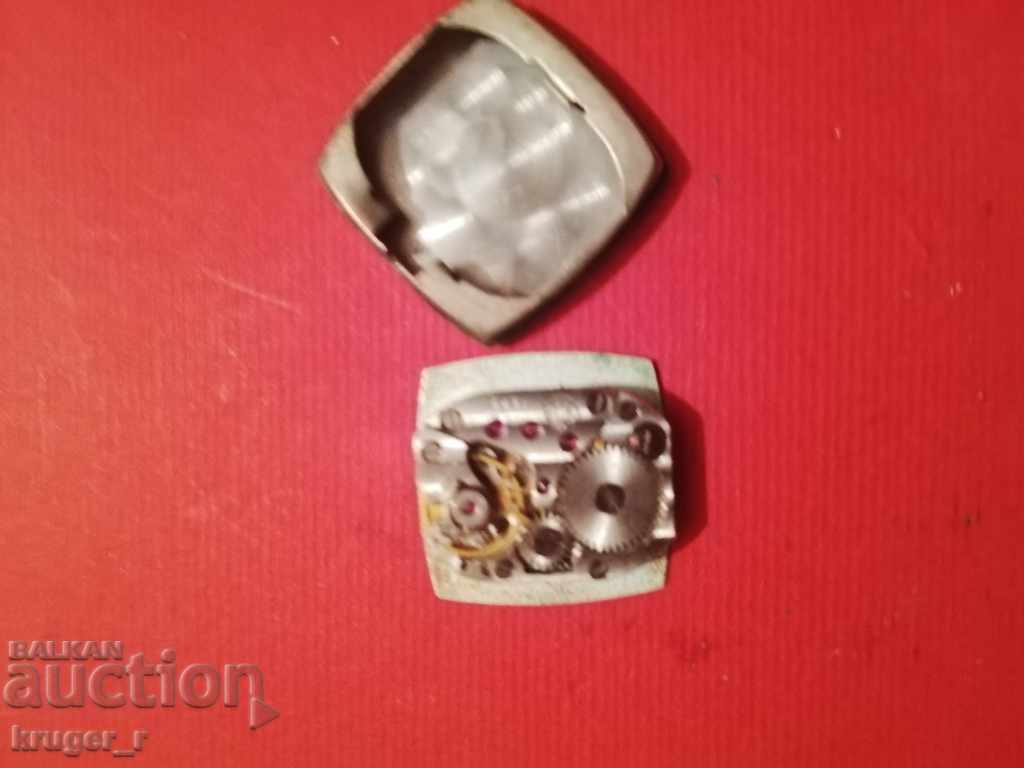 Аукцион Машинка от дамски часовник ЛУЧ Аукцион Машинка от дамски часовник ЛУЧ