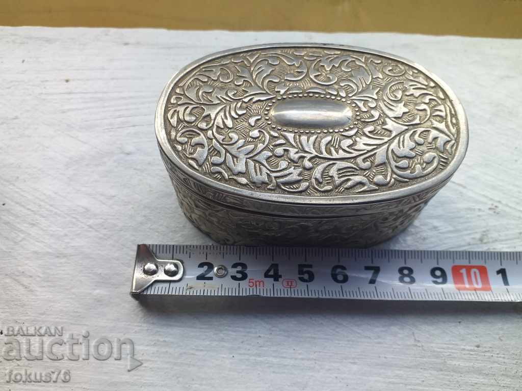 Delivery of METAL BOX