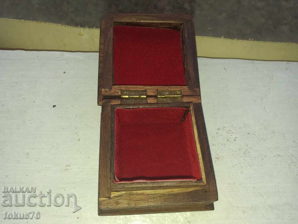 FILET DE CUTIE cu preț 22.00 BGN | € 11.25 FILET DE CUTIE cu preț 22.00 BGN | € 11.25