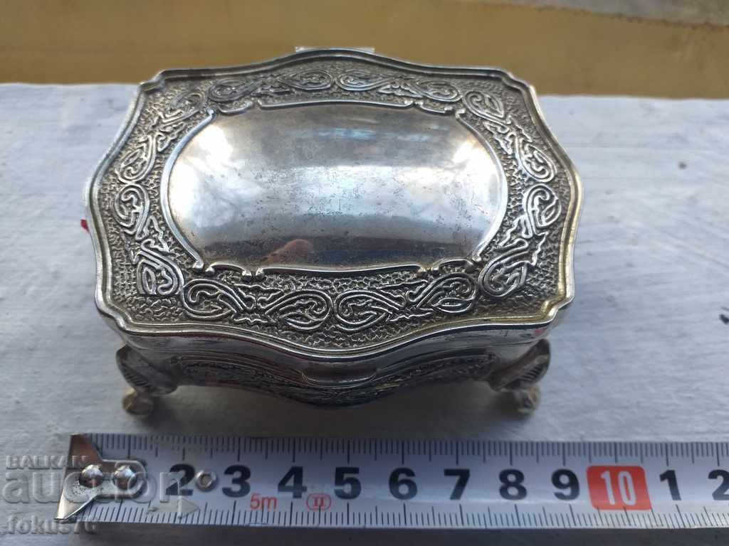 ΜΕΤΑΛΛΙΚΟ ΚΟΥΤΙ ΓΙΑ ΚΟΣΜΗΜΑΤΑ - 5 ΜΕΤΑΛΛΙΚΟ ΚΟΥΤΙ ΓΙΑ ΚΟΣΜΗΜΑΤΑ - 5