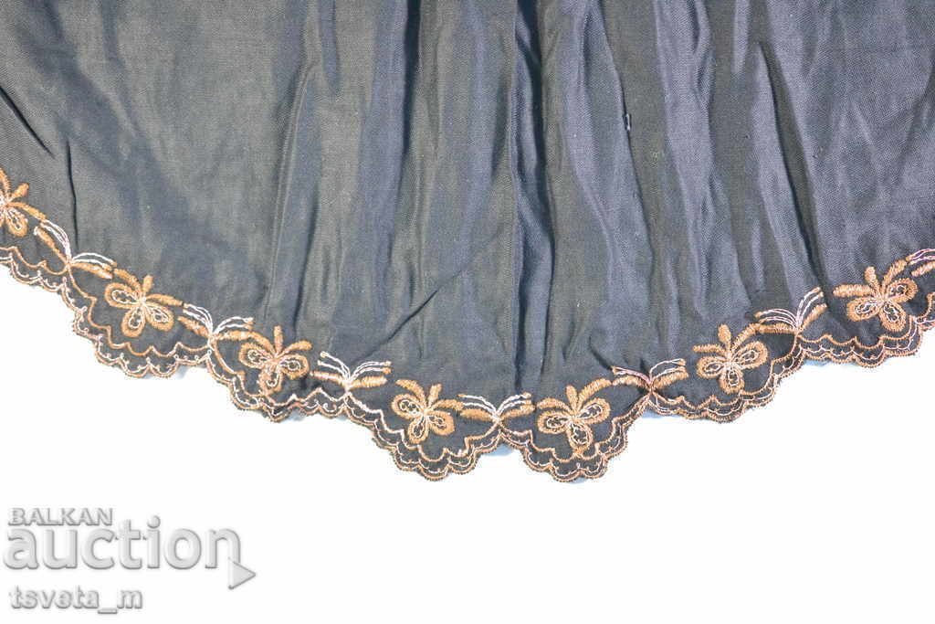 COTTON APRON FOR FOLK COSTUME WITH EMBROIDERY with price € 3.00 | 5.87 BGN COTTON APRON FOR FOLK COSTUME WITH EMBROIDERY with price € 3.00 | 5.87 BGN