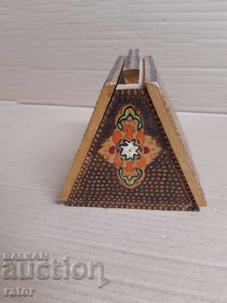 Аукцион Стар дървен цигаретник , табакера , кутия за цигари