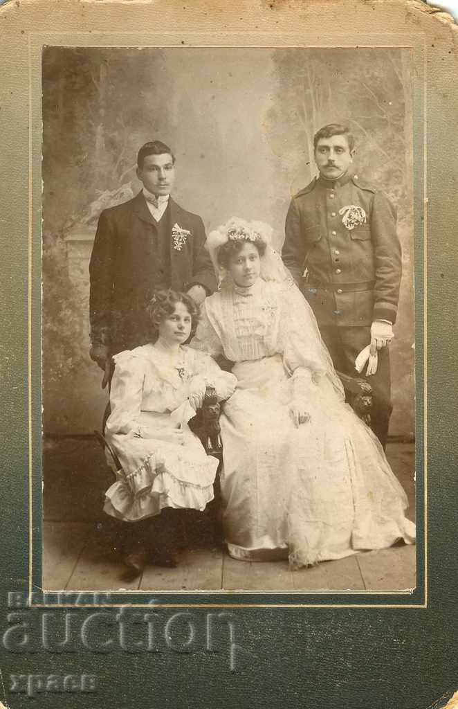 OLD PHOTOGRAPHY - CARDBOARD - G156