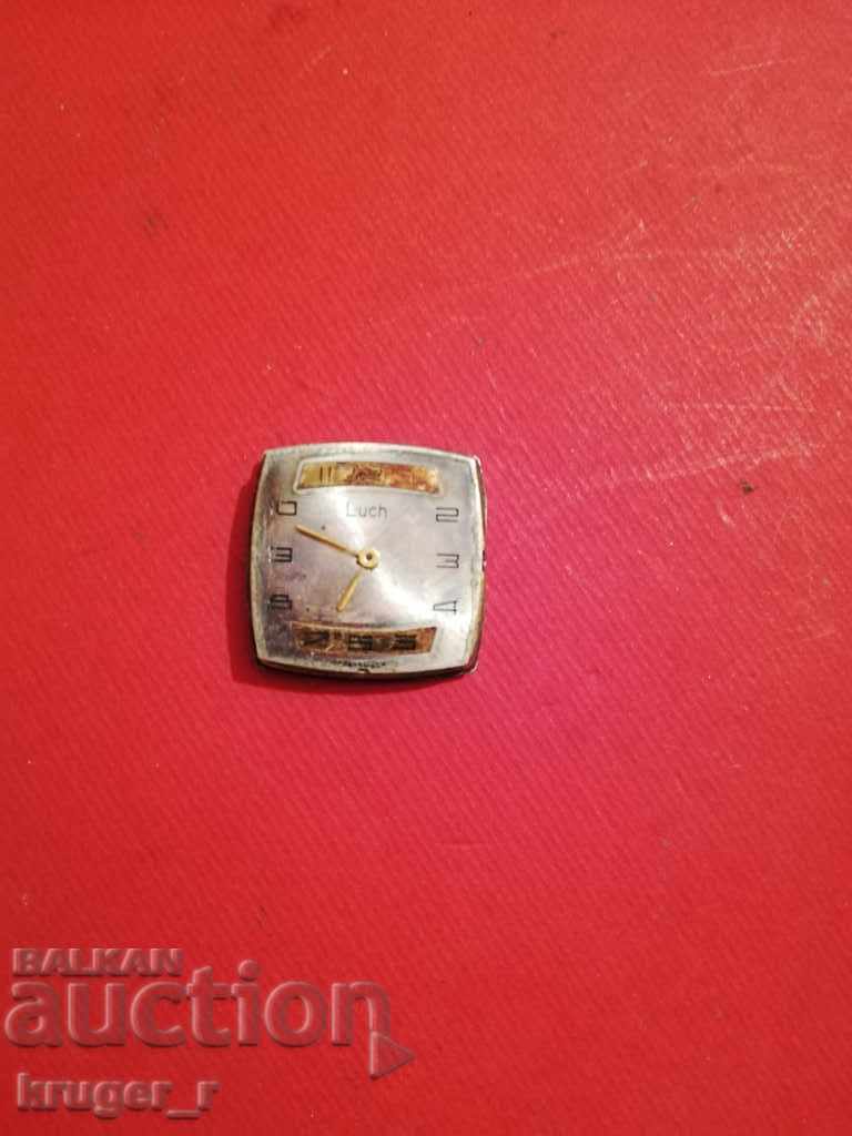 Aparatul de ceas pentru doamnă LUCH Aparatul de ceas pentru doamnă LUCH