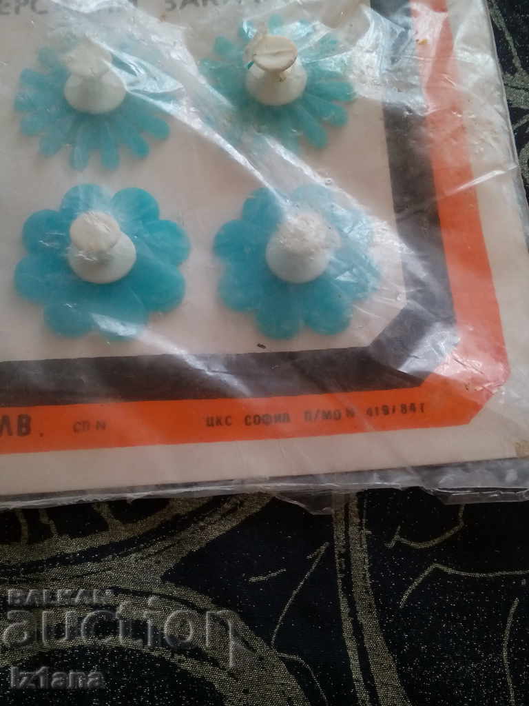 Delivery of Starter set of universal hangers Delivery of Starter set of universal hangers