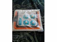 Starter set of universal hangers