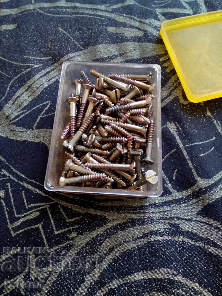 Delivery of Old screw, wood screws Delivery of Old screw, wood screws