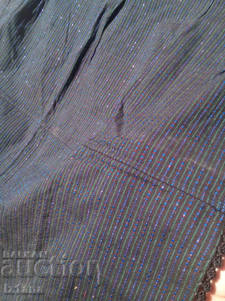 Delivery of Antique apron