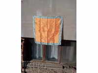 Eșarfă veche pe cap