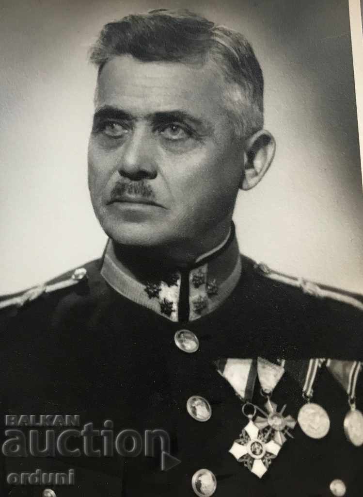 1477 Kingdom of Bulgaria senior police officer with orders and medals 1938 with price 30.00 BGN | € 15.34 1477 Kingdom of Bulgaria senior police officer with orders and medals 1938 with price 30.00 BGN | € 15.34