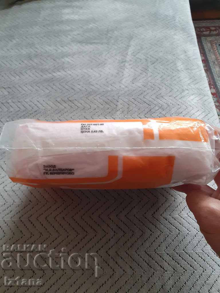 Auction  Old Feminine Pads