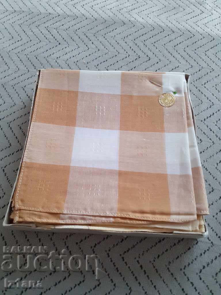 Auction Old ladies' handkerchiefs Clover Auction Old ladies' handkerchiefs Clover