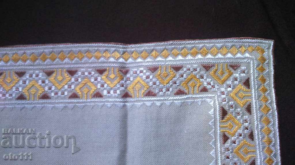 ΤΕΤΡΑΓΩΝΟ, ΚΑΛΥΜΜΑ - ΧΕΙΡΟΚΕΝΤΗΤΟ - 75/35 εκ με τιμή 20.00 BGN | € 10.23 ΤΕΤΡΑΓΩΝΟ, ΚΑΛΥΜΜΑ - ΧΕΙΡΟΚΕΝΤΗΤΟ - 75/35 εκ με τιμή 20.00 BGN | € 10.23