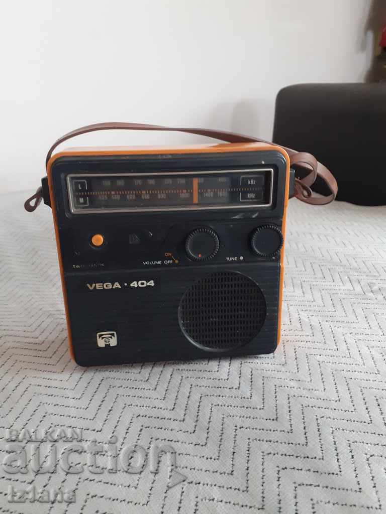 Old radio, radio Vega 404, Vega
