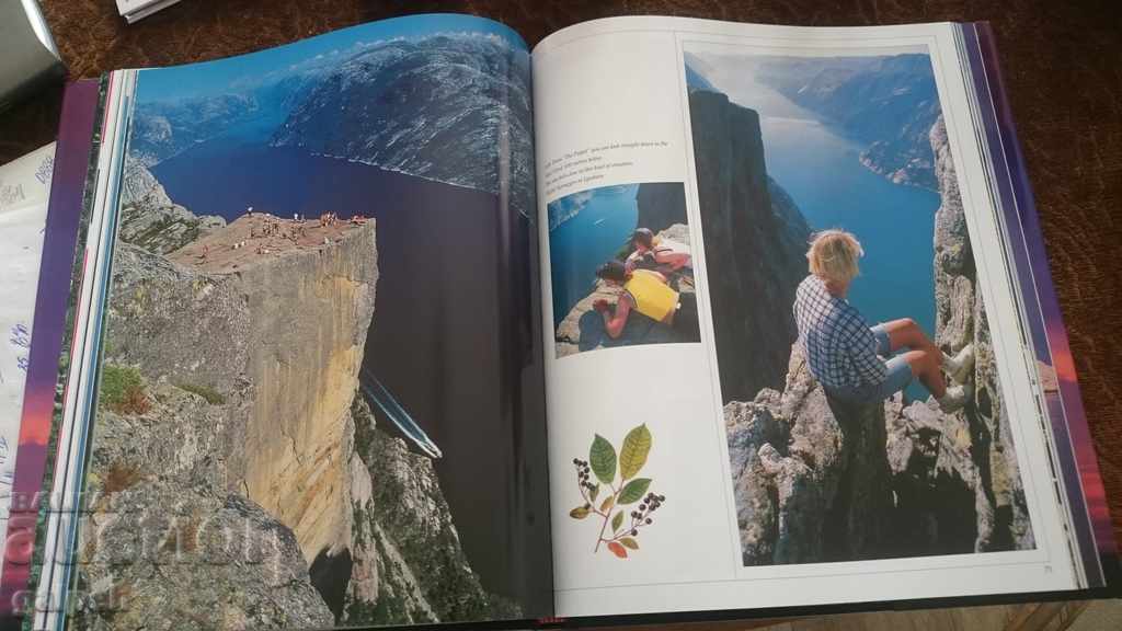 BOOK OF CONNOISSEURS - NORWAY + CD - 7 BOOK OF CONNOISSEURS - NORWAY + CD - 7