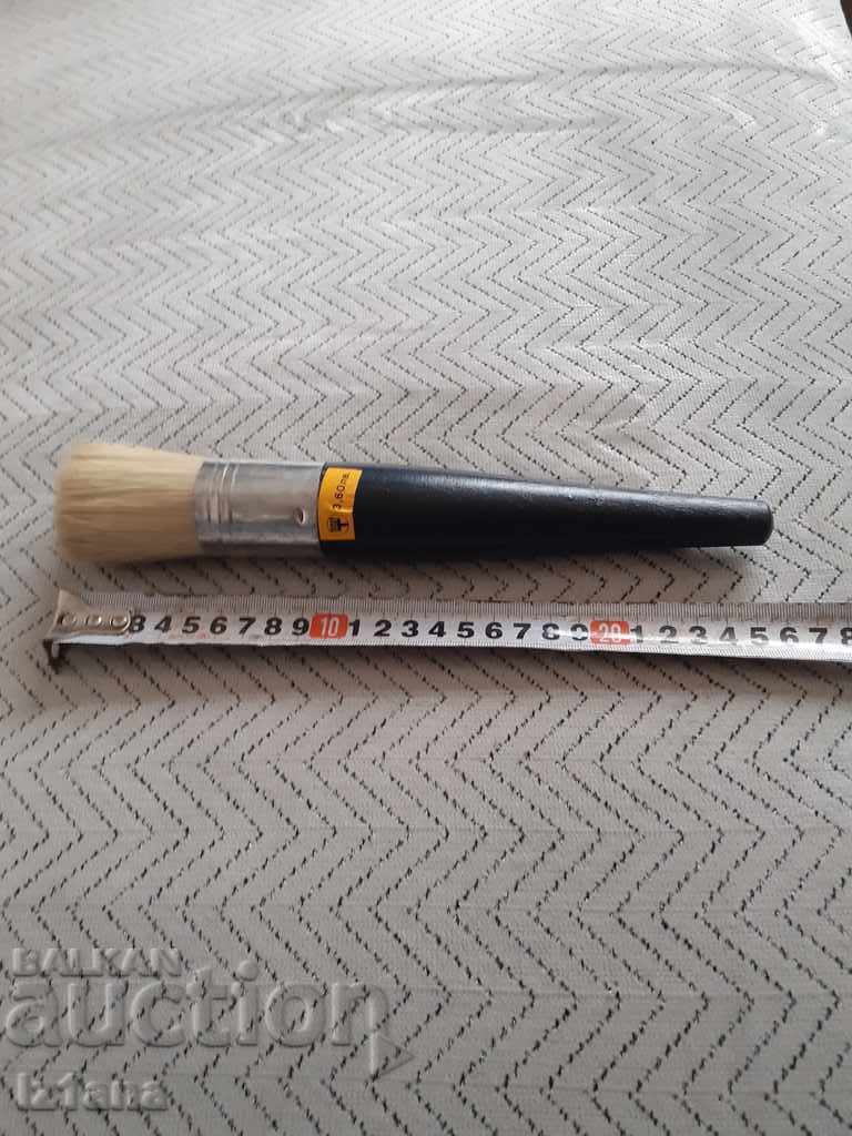 Delivery of Old paintbrush Delivery of Old paintbrush