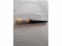 Pensulă veche de vopsit