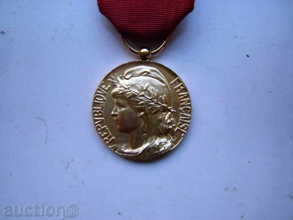 МЕДАЛ ФРАНЦИЯ 2 с цена 19.00 лв. | € 9.71 МЕДАЛ ФРАНЦИЯ 2 с цена 19.00 лв. | € 9.71