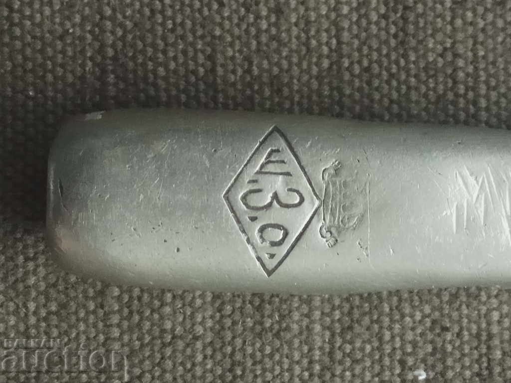 Royal knife of the WHO - 5 Royal knife of the WHO - 5