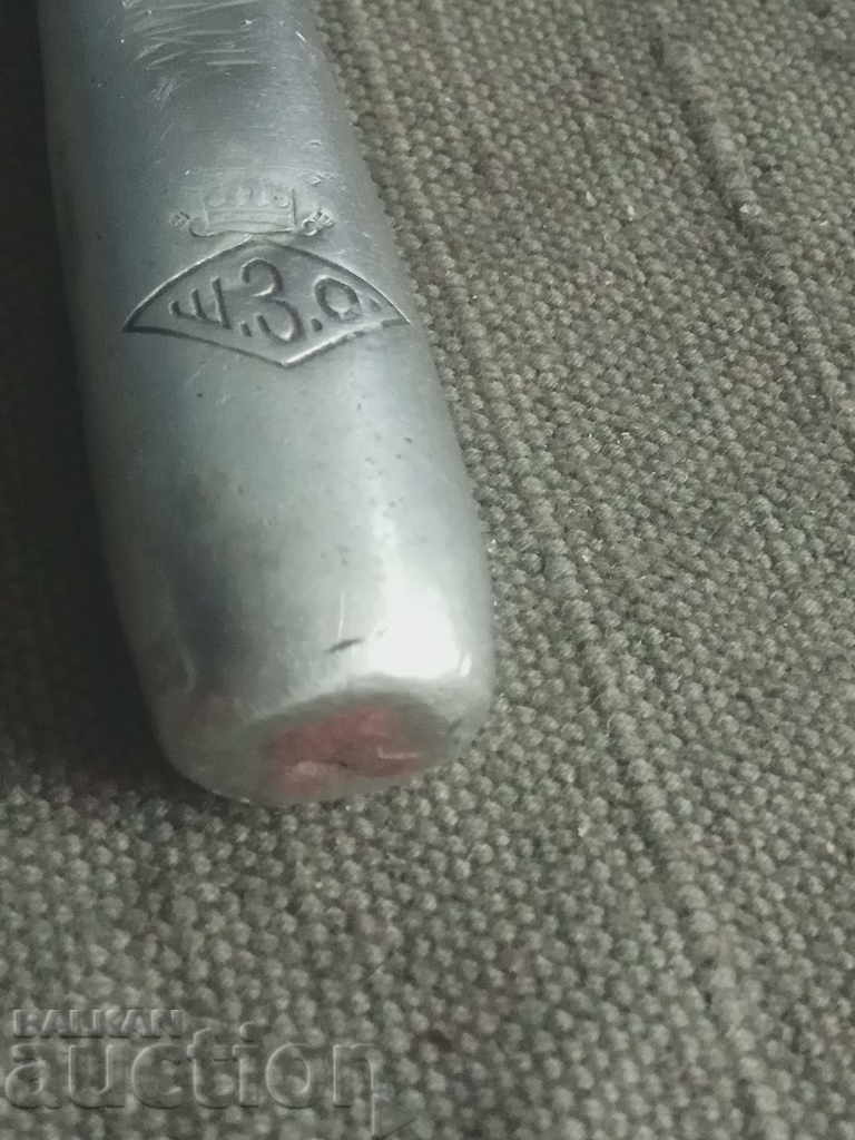 Royal knife of the WHO - 7 Royal knife of the WHO - 7