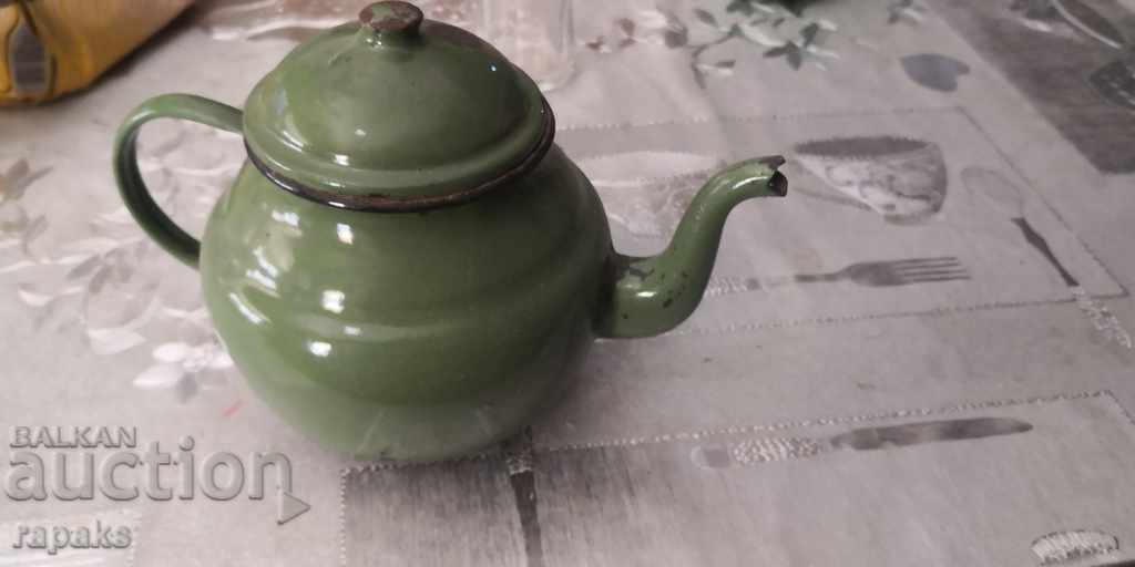 Auction Jezve, a kettle for heated brandy. Auction Jezve, a kettle for heated brandy.