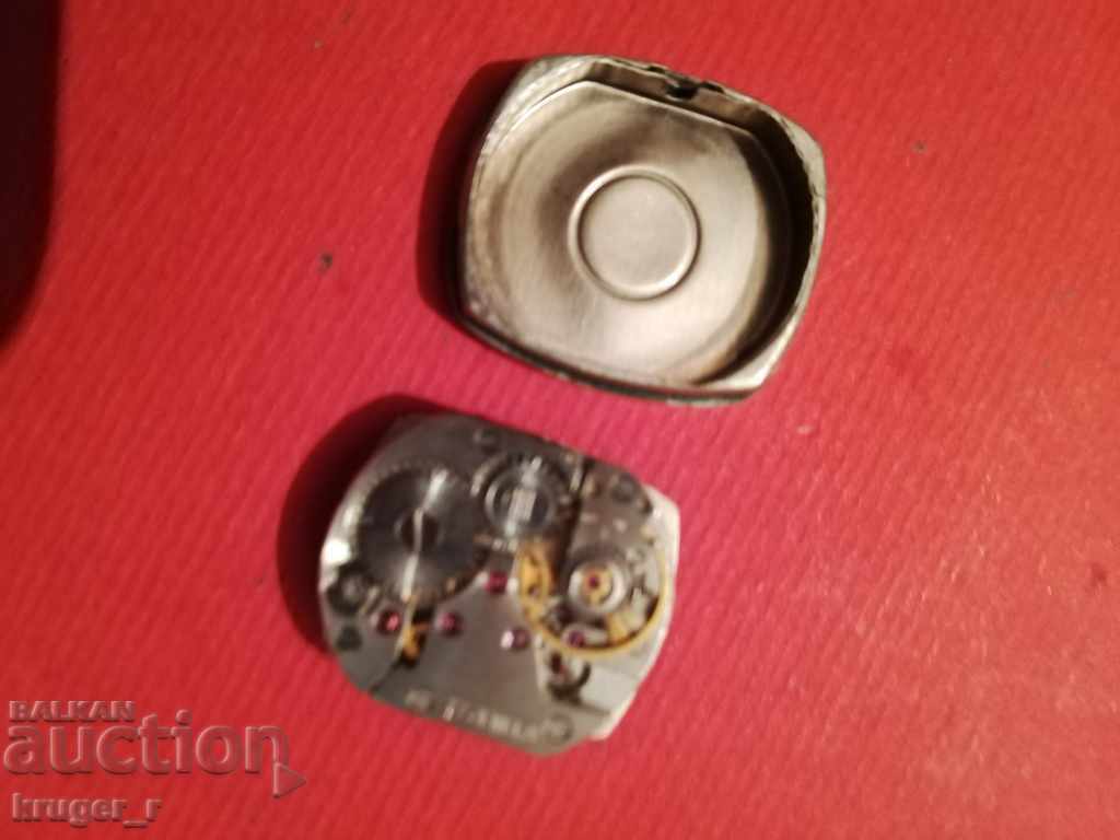 Аукцион Машинка от дамски часовник ЗАРЯ.