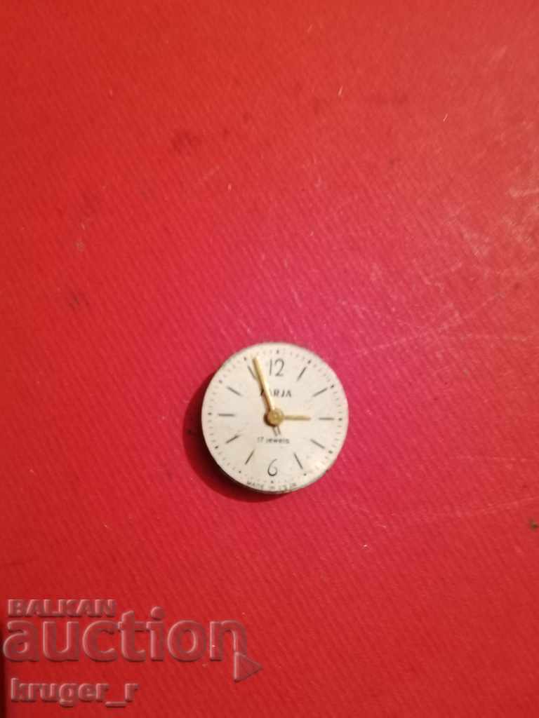 Γυναικεία γραφομηχανή ρολογιών ZARYA. με τιμή € 1.28 | 2.50 BGN