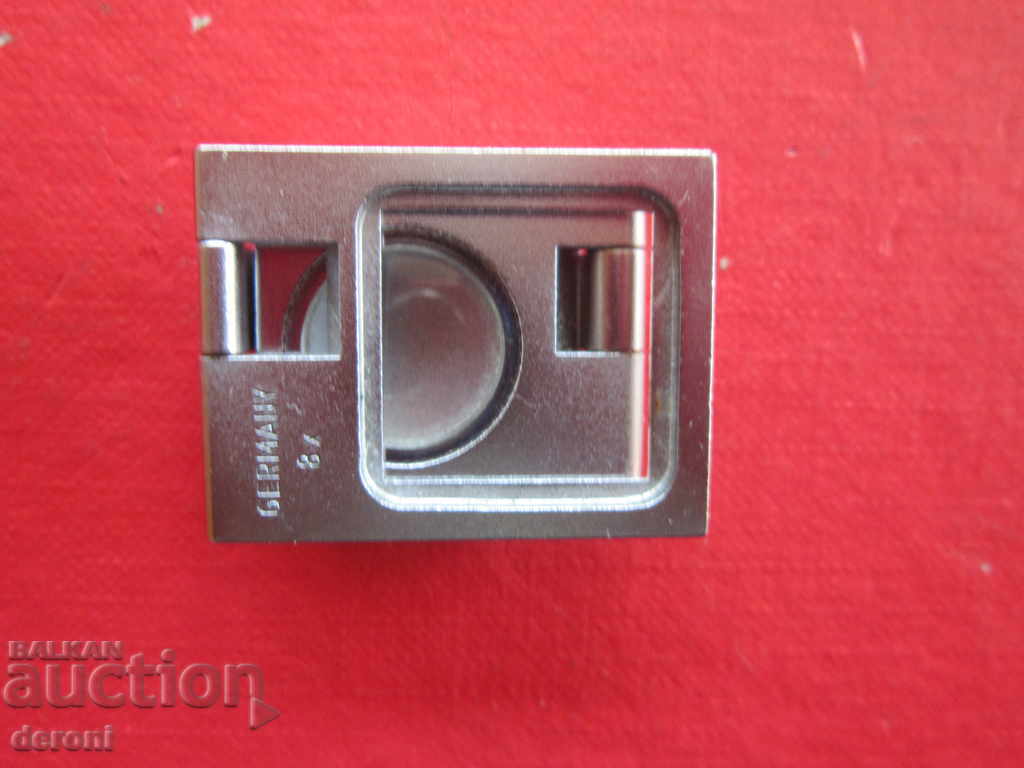 Lupă germană unică Kalle Ozasol 8 x cu preț 90.00 BGN | € 46.02