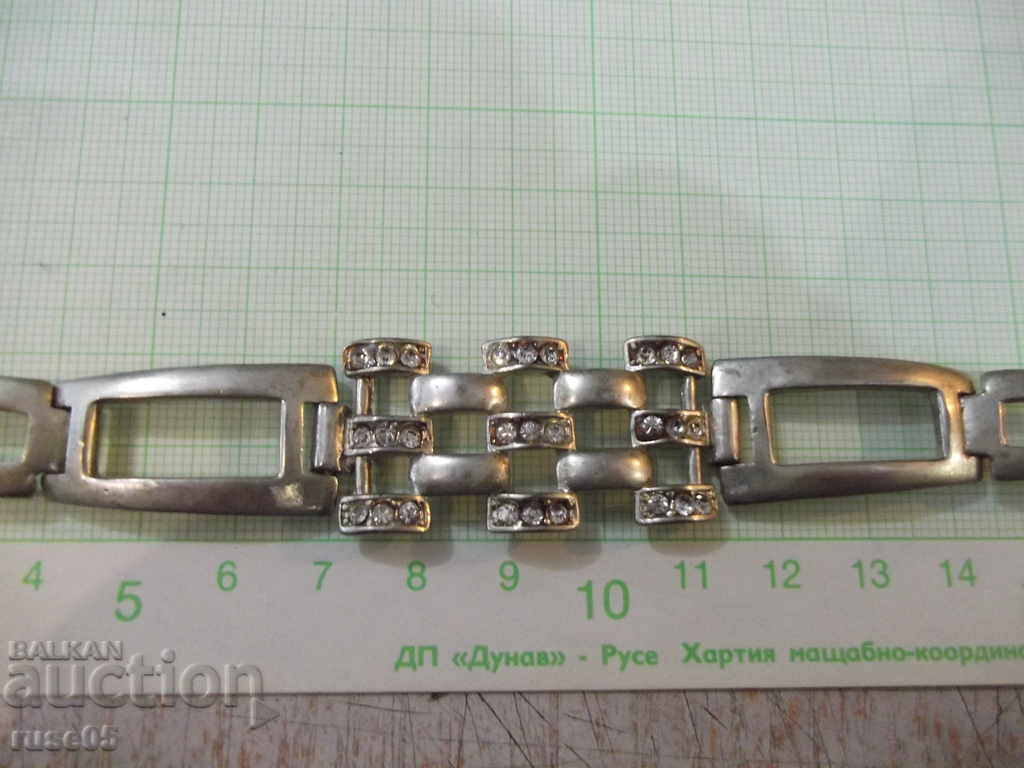 Delivery of Five-sector bracelet with inlaid stones imitation jewelry Delivery of Five-sector bracelet with inlaid stones imitation jewelry