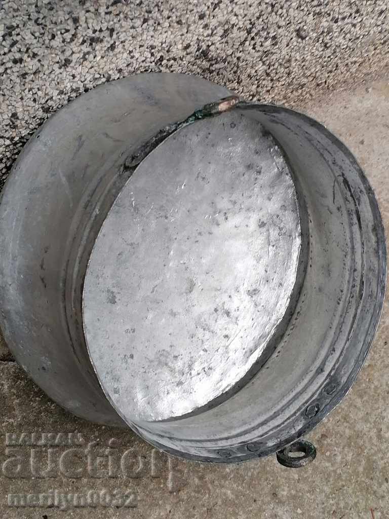 Tinned cauldron, copper coin, copper coin, copper vessel - 6 Tinned cauldron, copper coin, copper coin, copper vessel - 6