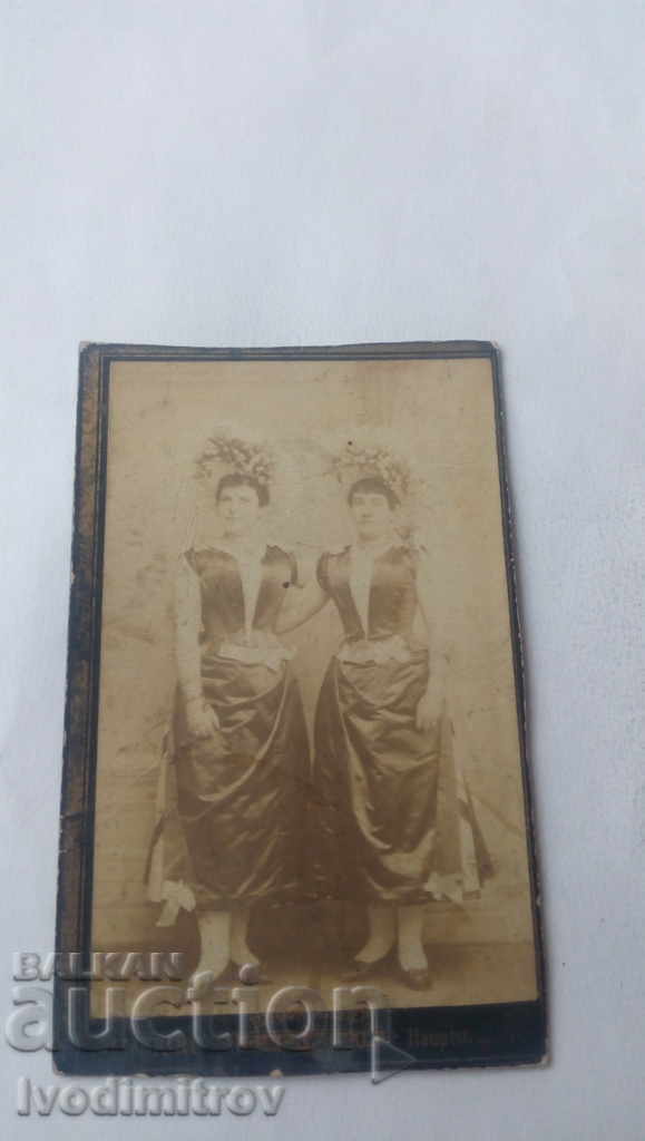 Photo Two women Cardboard